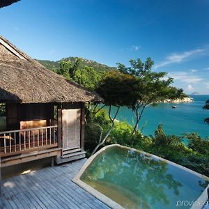 Hill Top Pool Villa